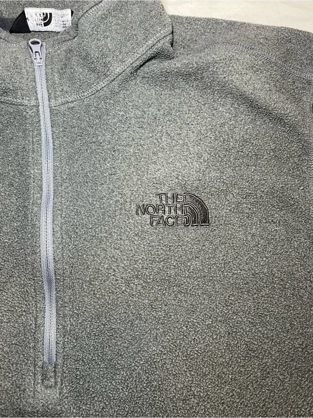 Men's The North Face Gray Quarter Zip Pullover Fleece Lightweight Size Medium